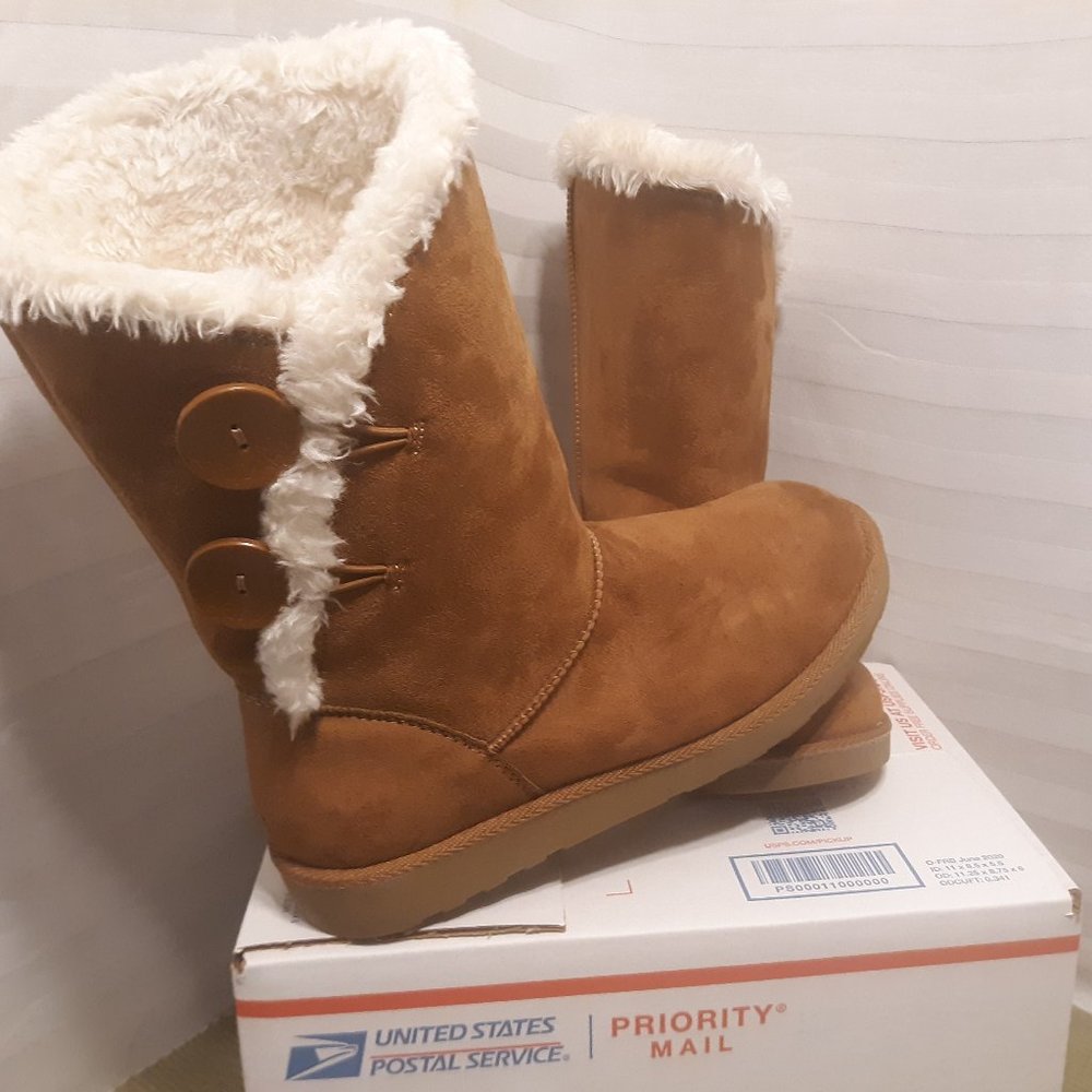 ( Listing # 21 ) Kohl's Boots